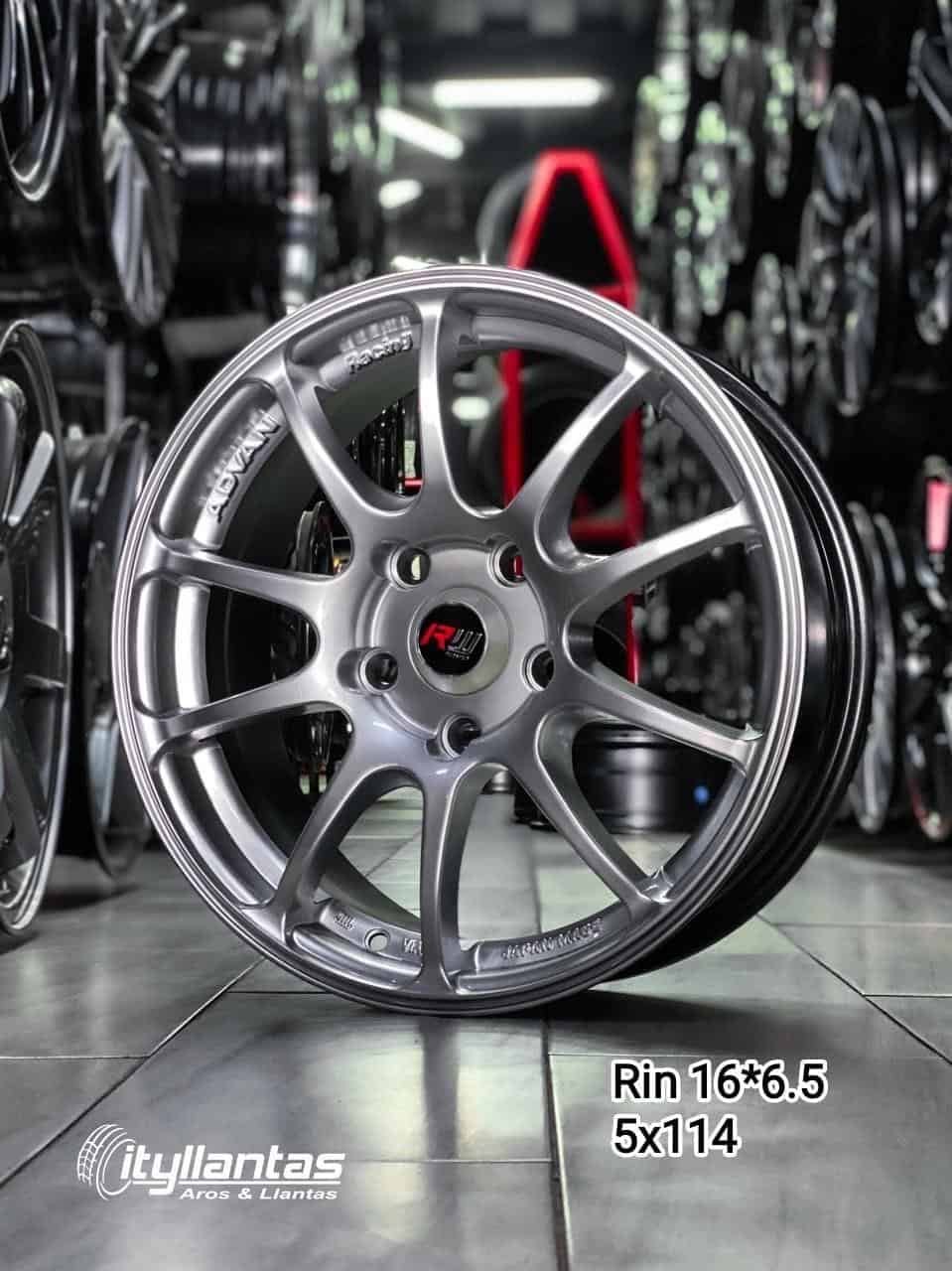 Aro Advan Racing R16 - 7" (5x114)