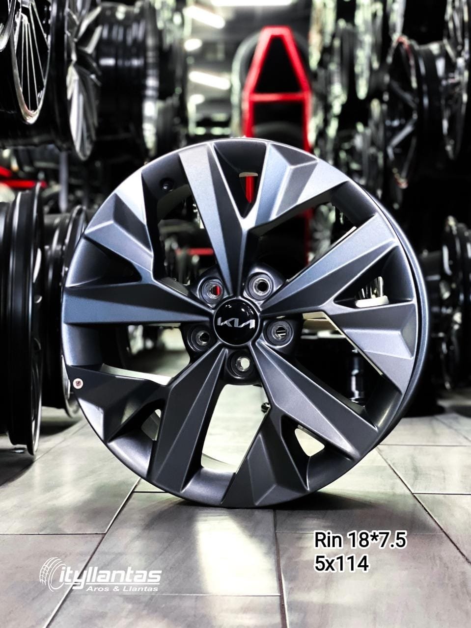 Aro RW R18 - 7.5" (5x114)