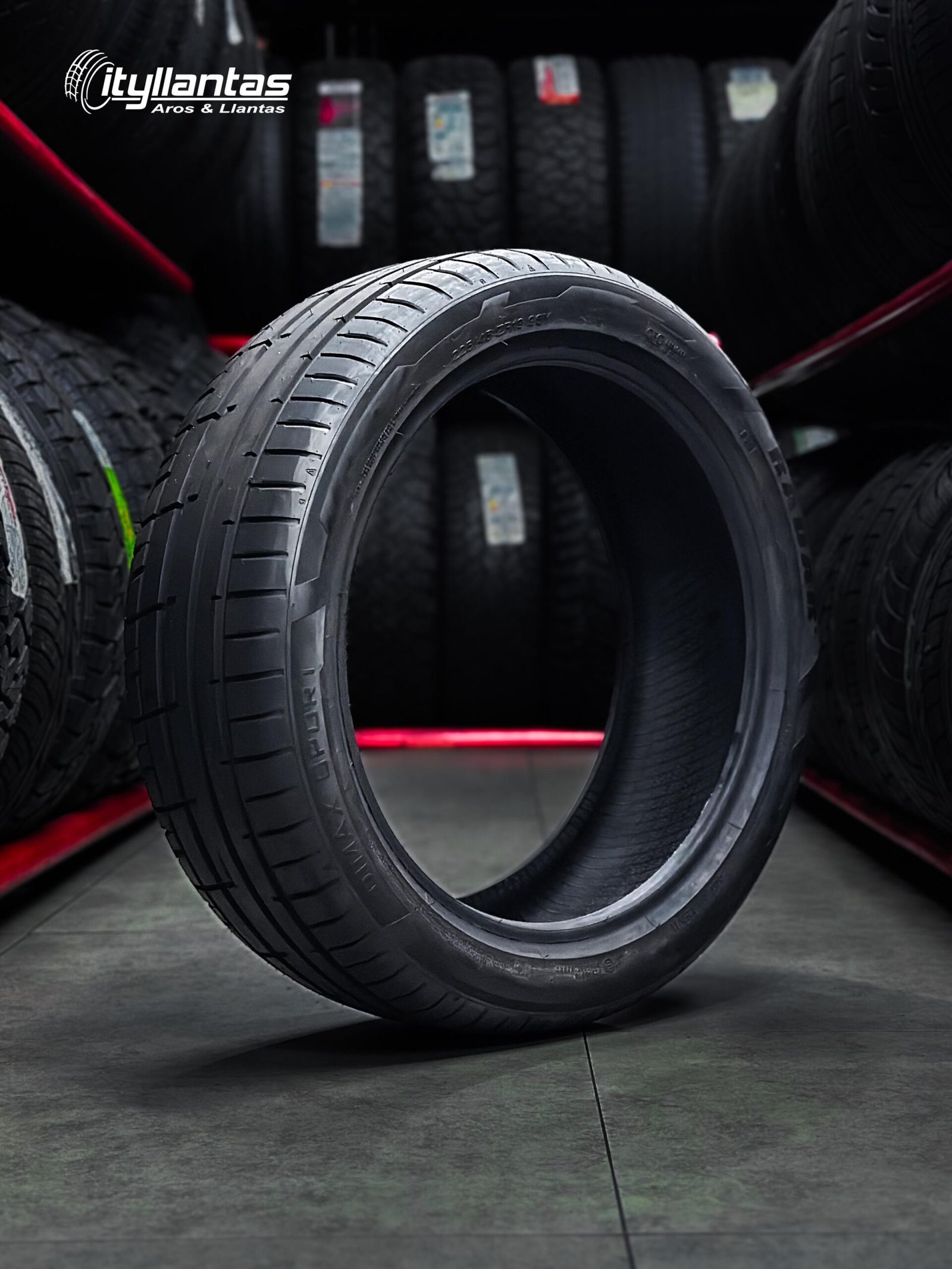 Llanta Radar 225/45/R19 DMAX SPORT