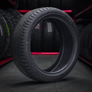 Llanta Maxxis 225/40/R18 VICTRA MA-Z3