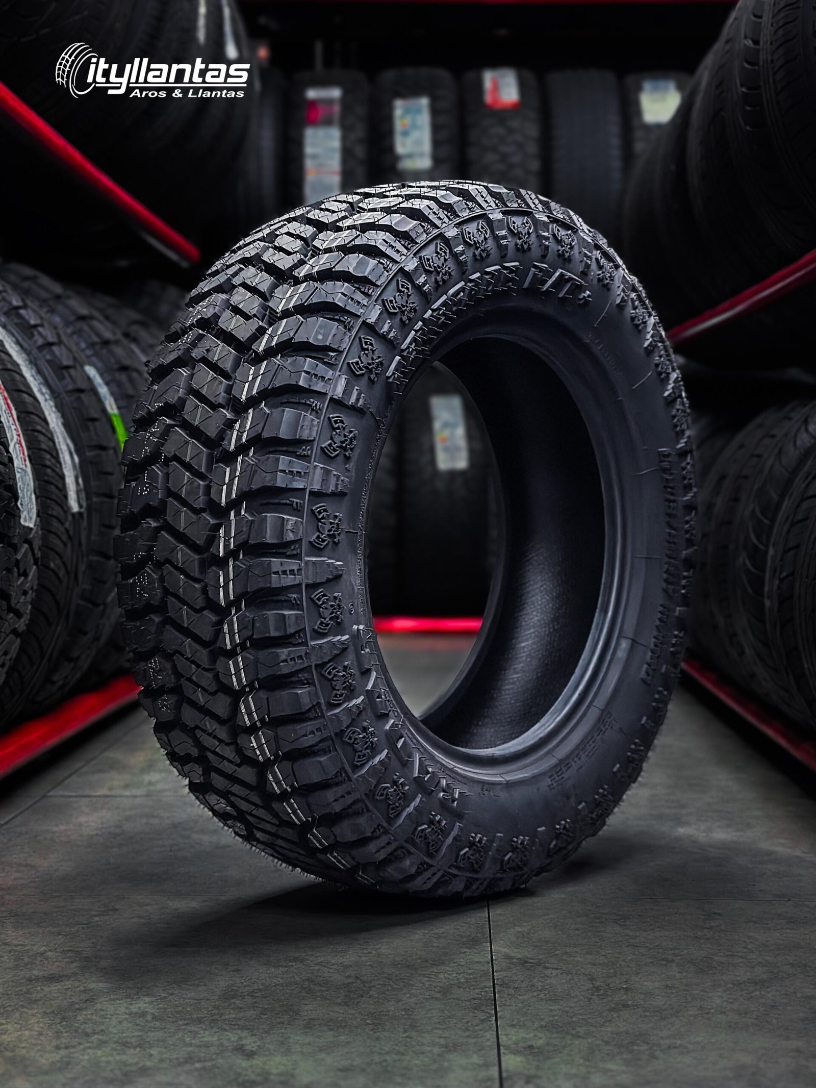 Llanta Radar 245/65/R17 Renegade R/T