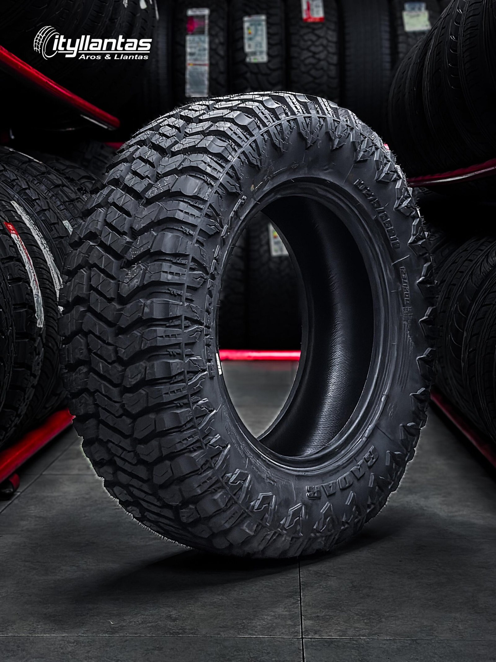 Llanta Radar 275/65/R18 Renegade R/T