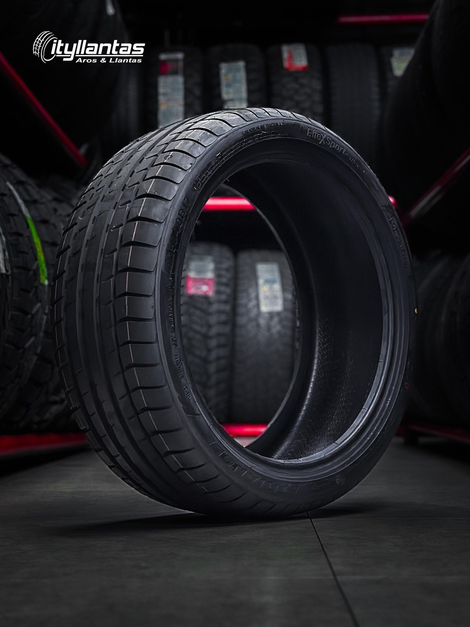 Llanta Triangle 215/40/R17 TH202 Effex Sport